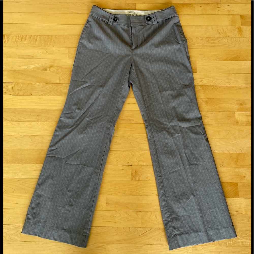 Banana Republic women’s Grey and White Stripped Pants Stretch 8P